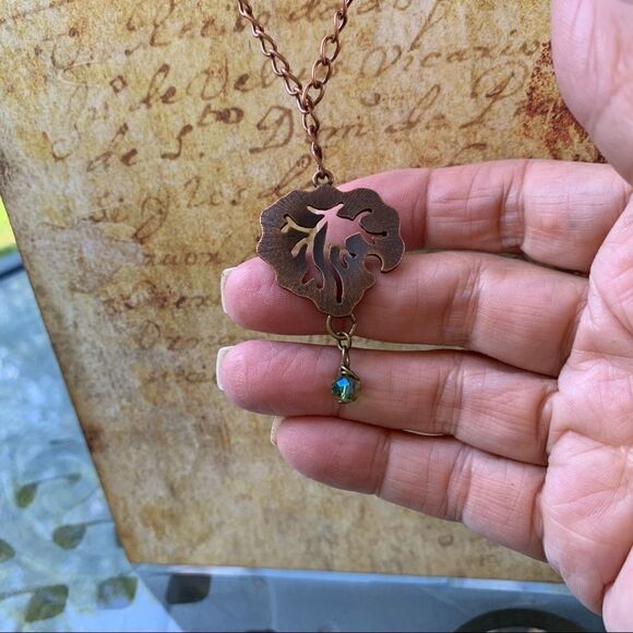 Hand Crafted Copper Necklace with Green bead - Picture 5 of 7